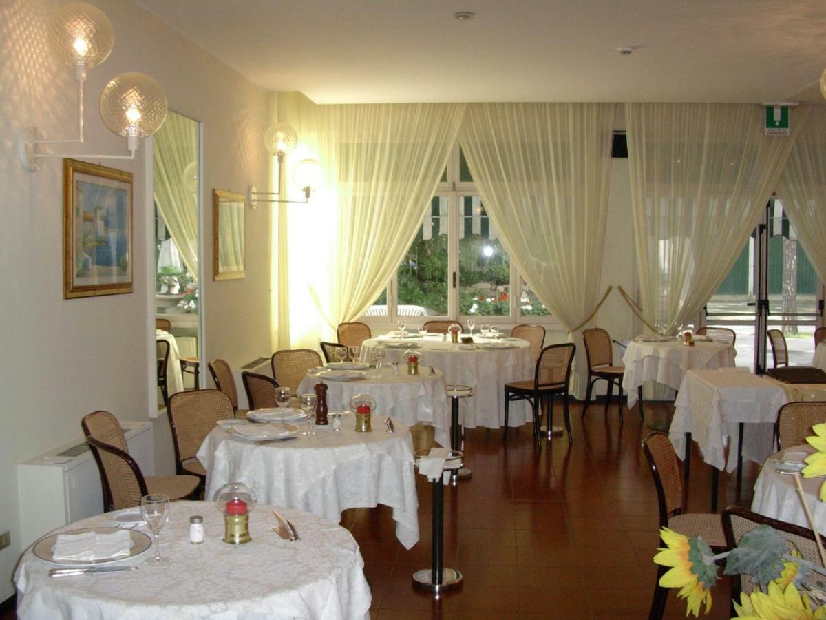 Park Hotel Ravenna Marina di Ravenna Exterior photo